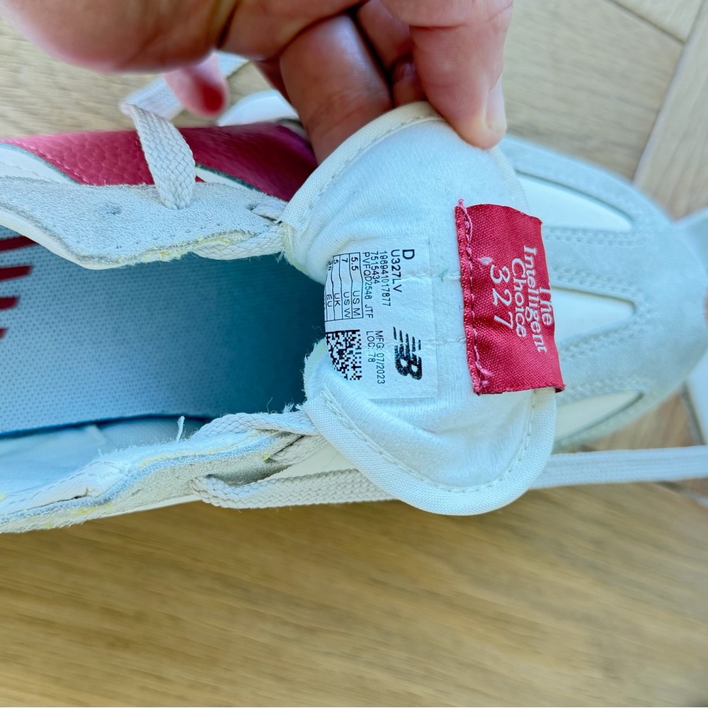 New Balance Women’s 327 Sneakers - Picture 4 of 5